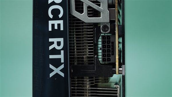 卖散热器送显卡啦 映众RTX 4090冰龙超级版开箱图解