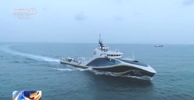 全球首艘智能型无人系统科考母船交付