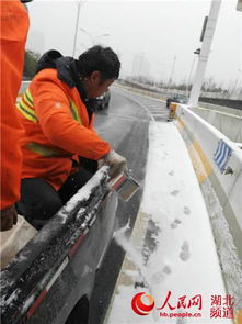 武汉市气象局回应遭遇冻雨天气_武汉持续低温雨雪冰冻天气